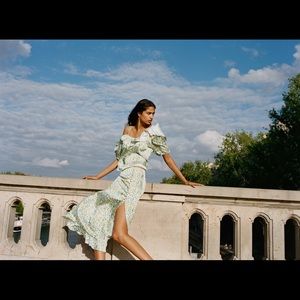 🎉SATIN EFFECT PRINTED SKIRT AND TOP
MULTICOLORED 🎉- REF. 7813/185 Co-Ord-Set.